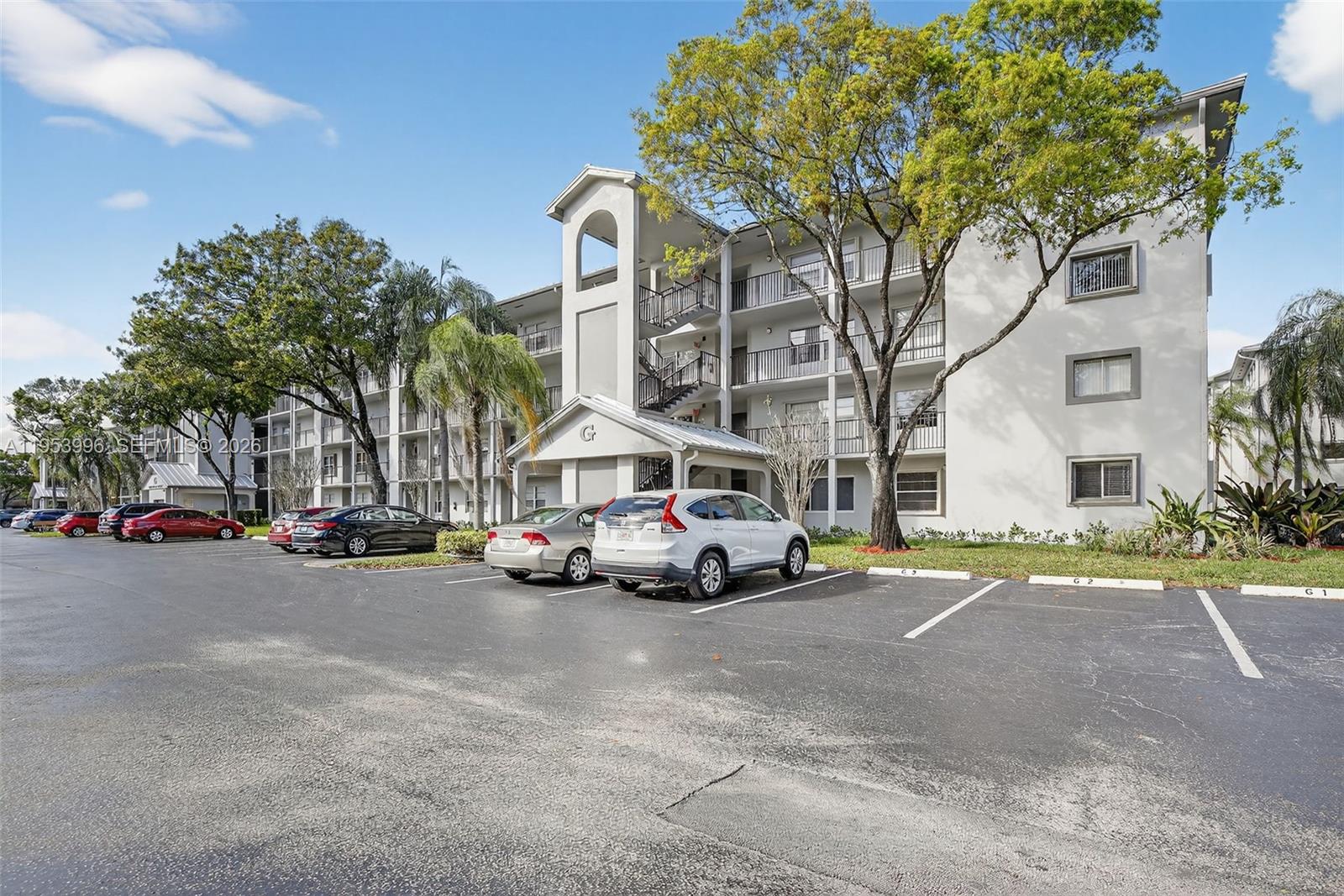 CAMBRIDGE AT CENTURY VILL - Residential