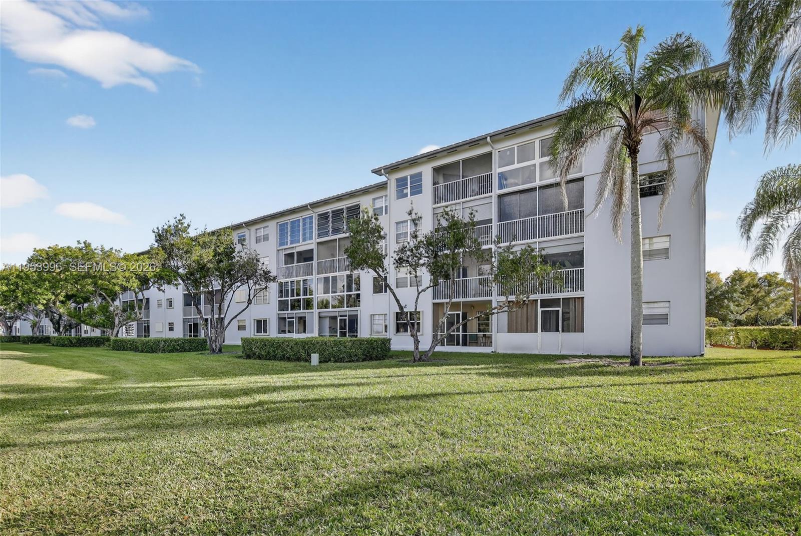 CAMBRIDGE AT CENTURY VILL - Residential