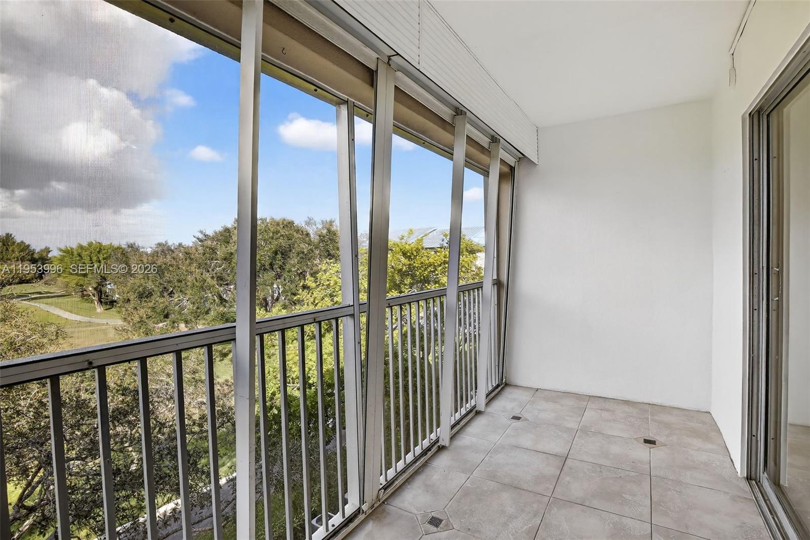 CAMBRIDGE AT CENTURY VILL - Residential