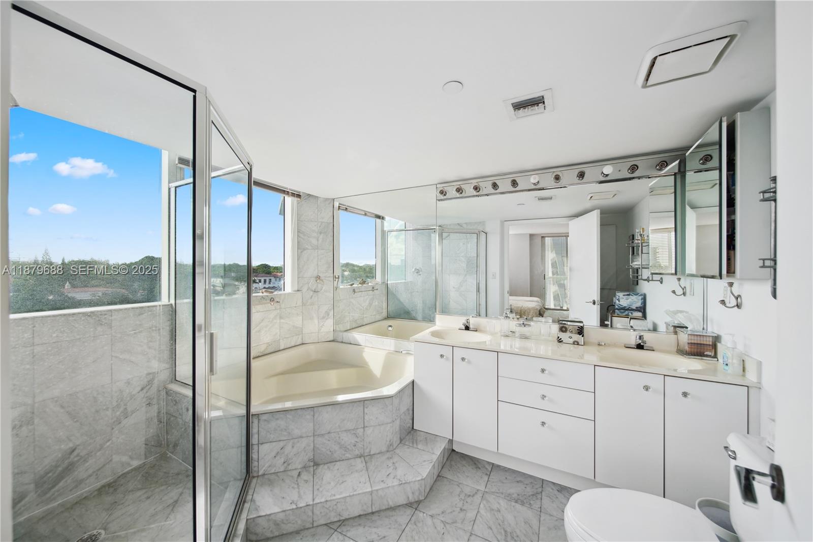 KING DAVID TOWERS CONDO - Residential