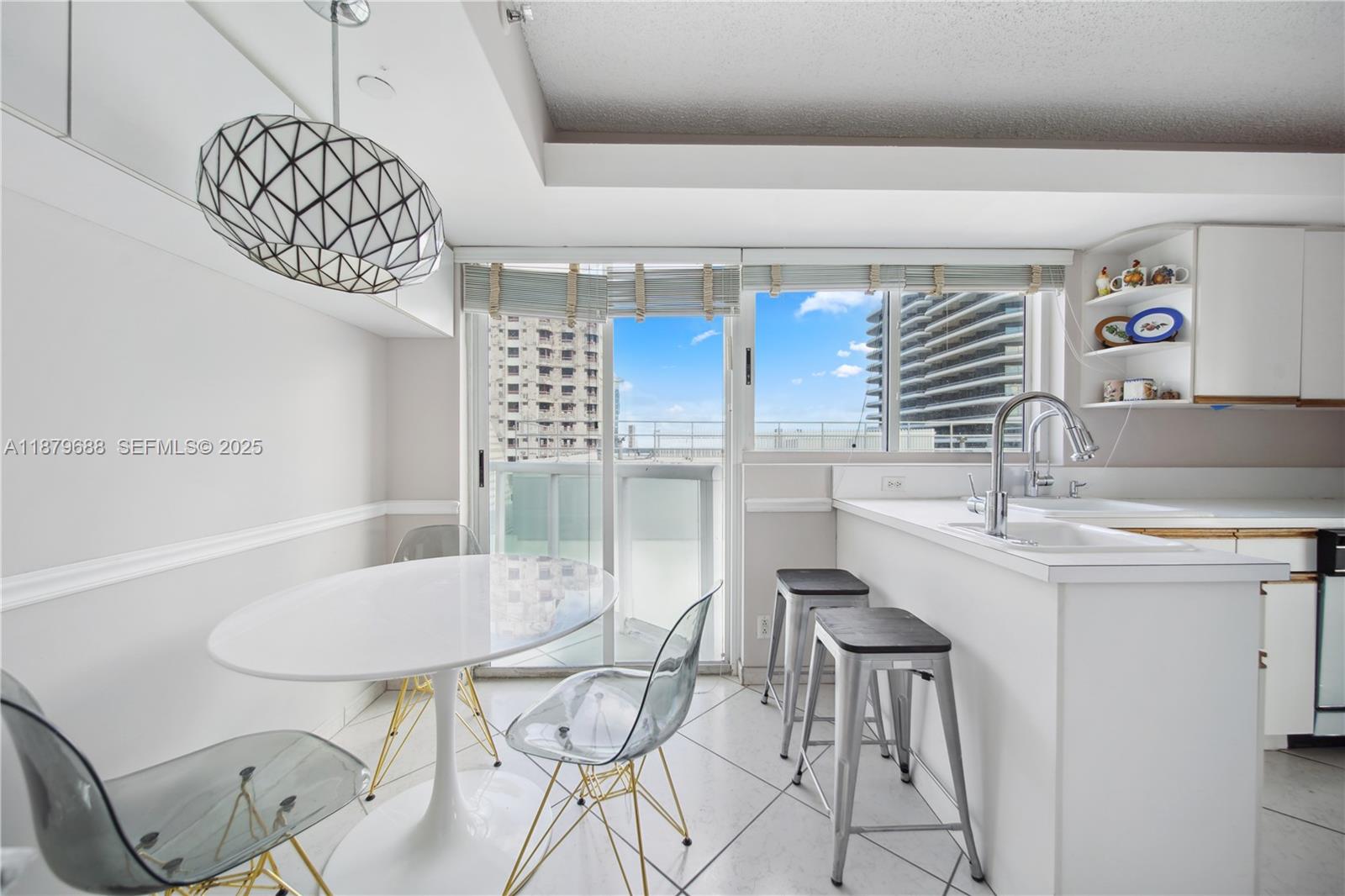 KING DAVID TOWERS CONDO - Residential