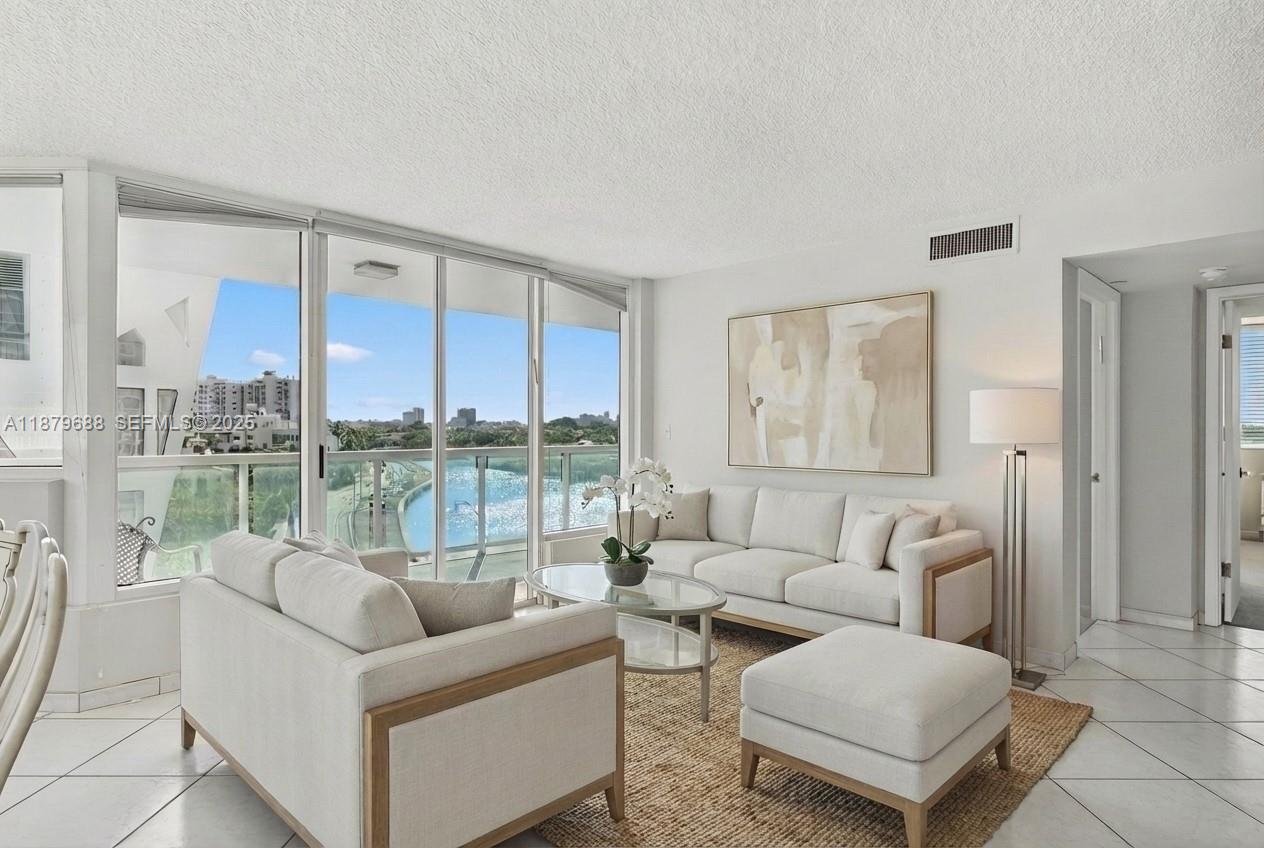 KING DAVID TOWERS CONDO - Residential