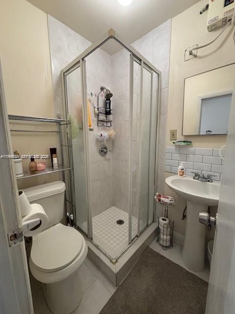 WEST MILLER HEIGHTS SEC 1 - Residential Lease