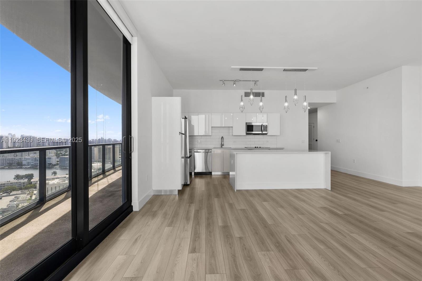 Slate Hallandale - Residential Lease