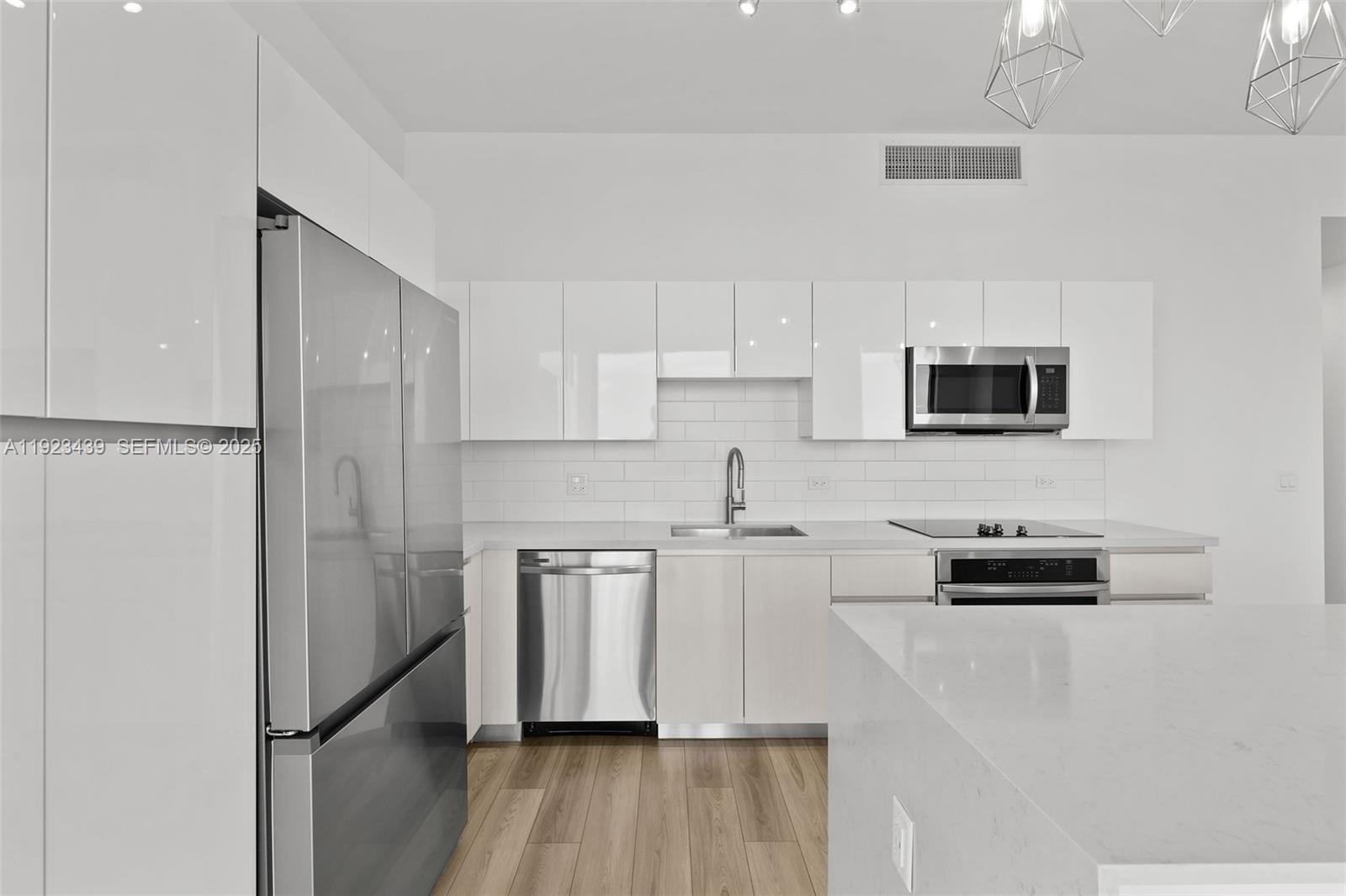 Slate Hallandale - Residential Lease