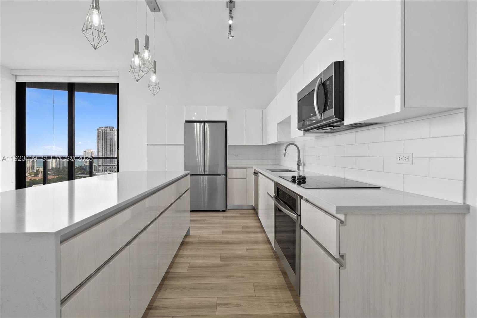 Slate Hallandale - Residential Lease