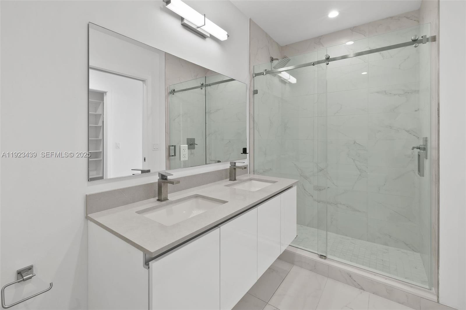 Slate Hallandale - Residential Lease