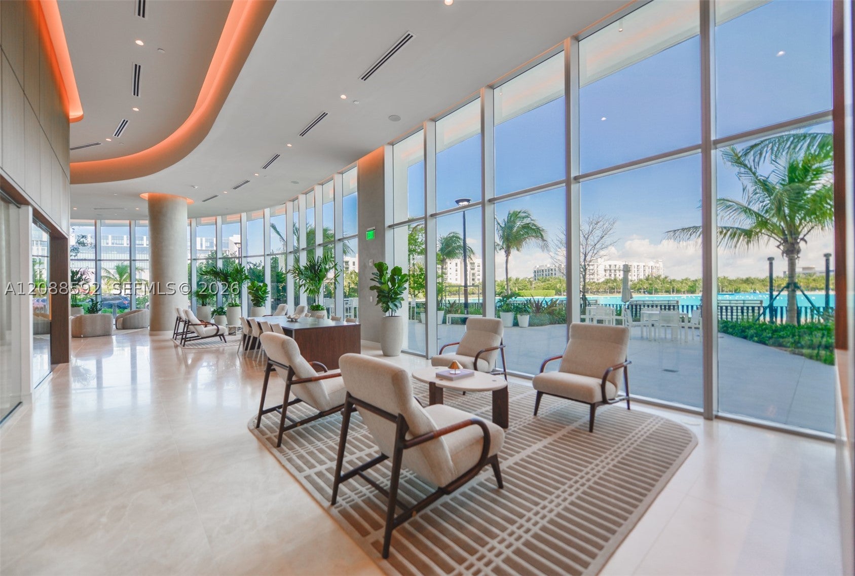 2411 Laguna Cir. 807