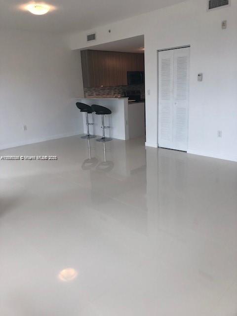 PROMENADE SHORES AT DORAL - Residential