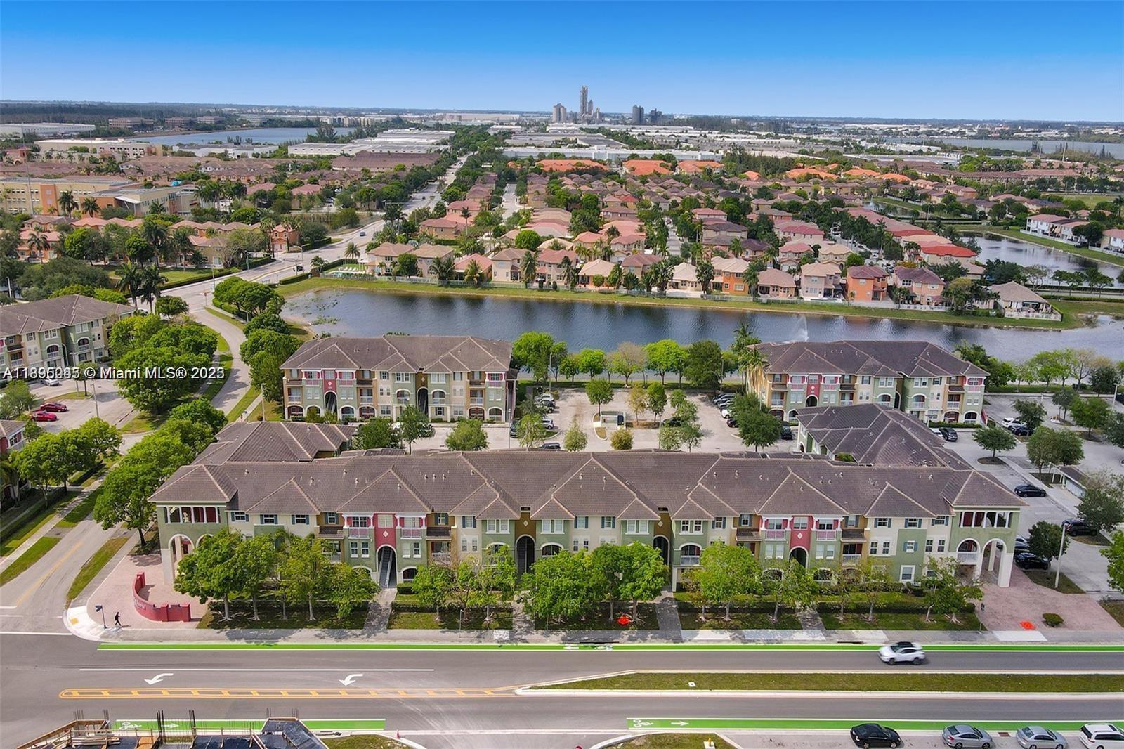 PROMENADE SHORES AT DORAL - Residential