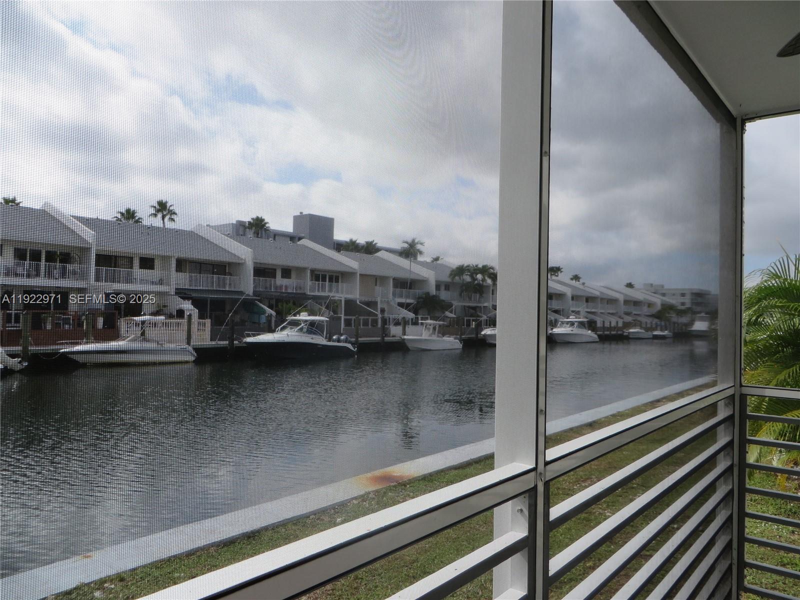 EDEN ISLES CONDO NO 7 - Residential