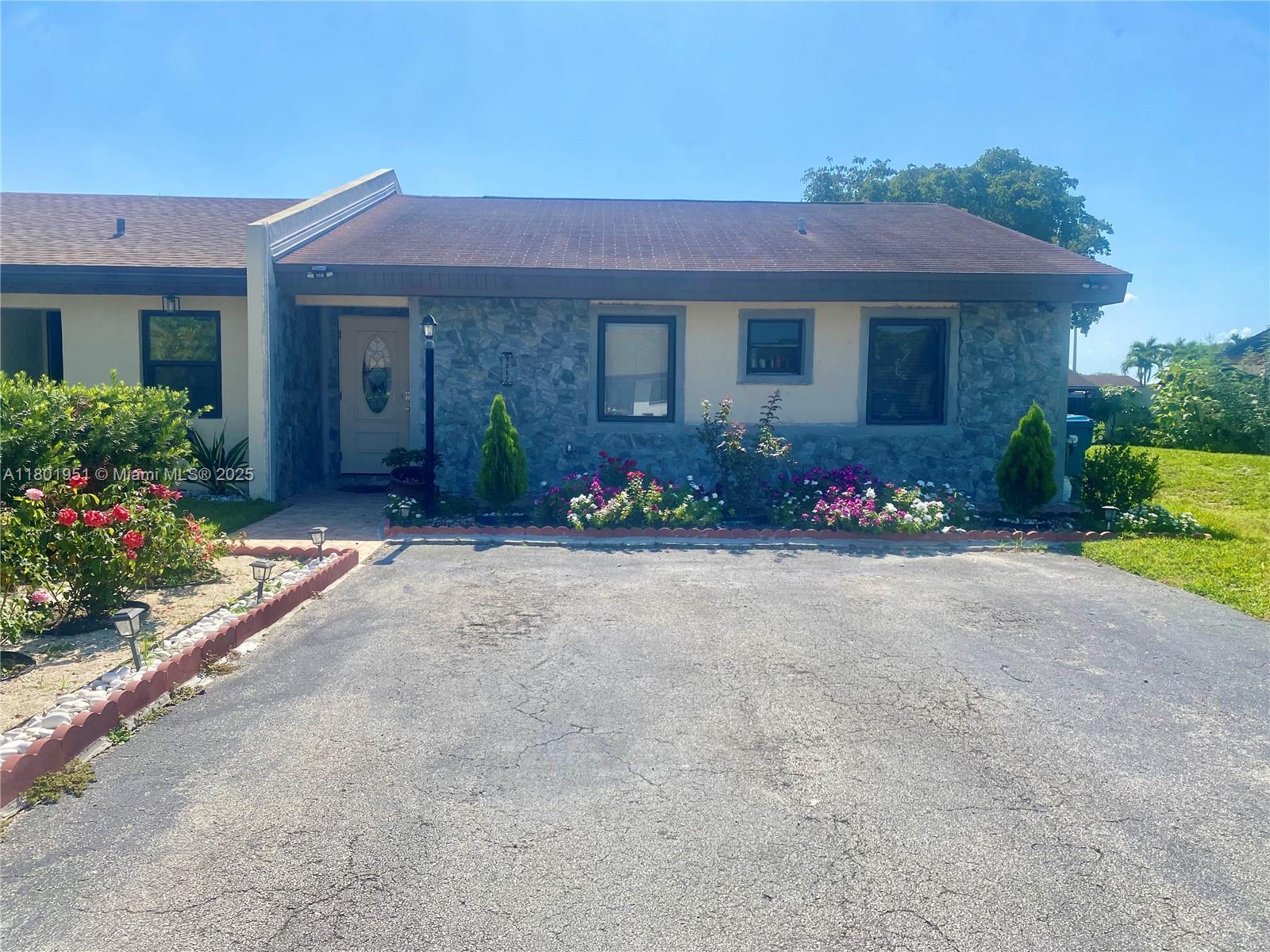 Property for Sale at 5017 Sw 139th Pl, Miami, Broward County, Florida - Bedrooms: 3 
Bathrooms: 2  - $469,000