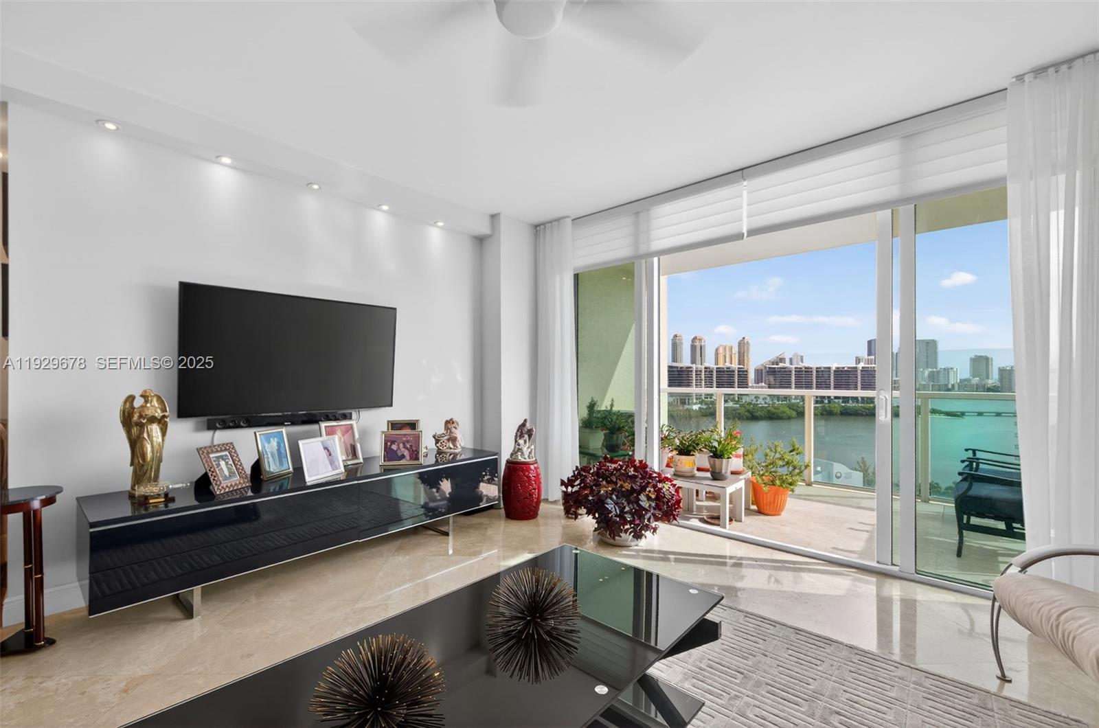 AVENTURA MARINA CONDO NUM - Residential