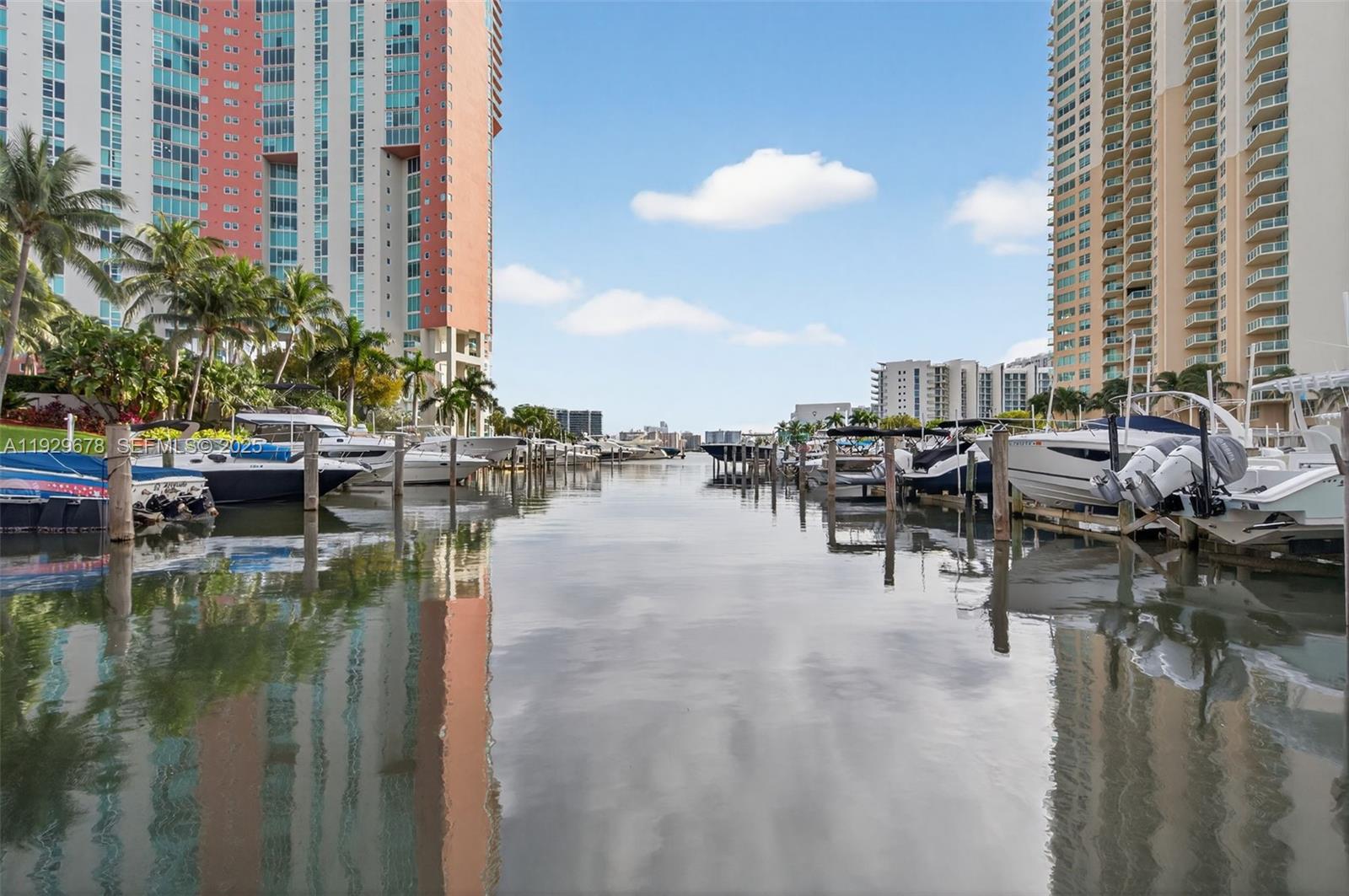 AVENTURA MARINA CONDO NUM - Residential