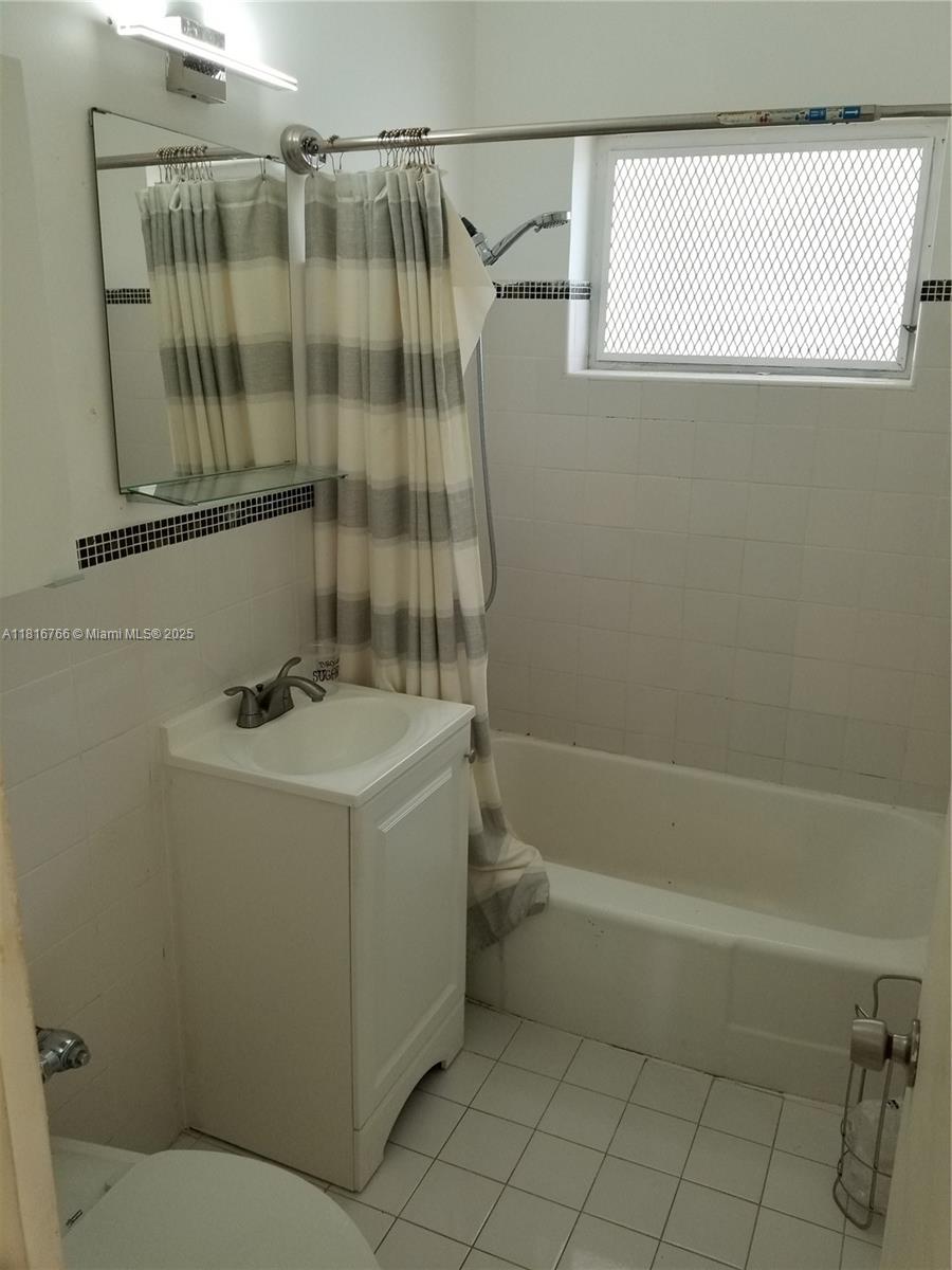 EL CHIOGGIOTTO CONDO - Residential