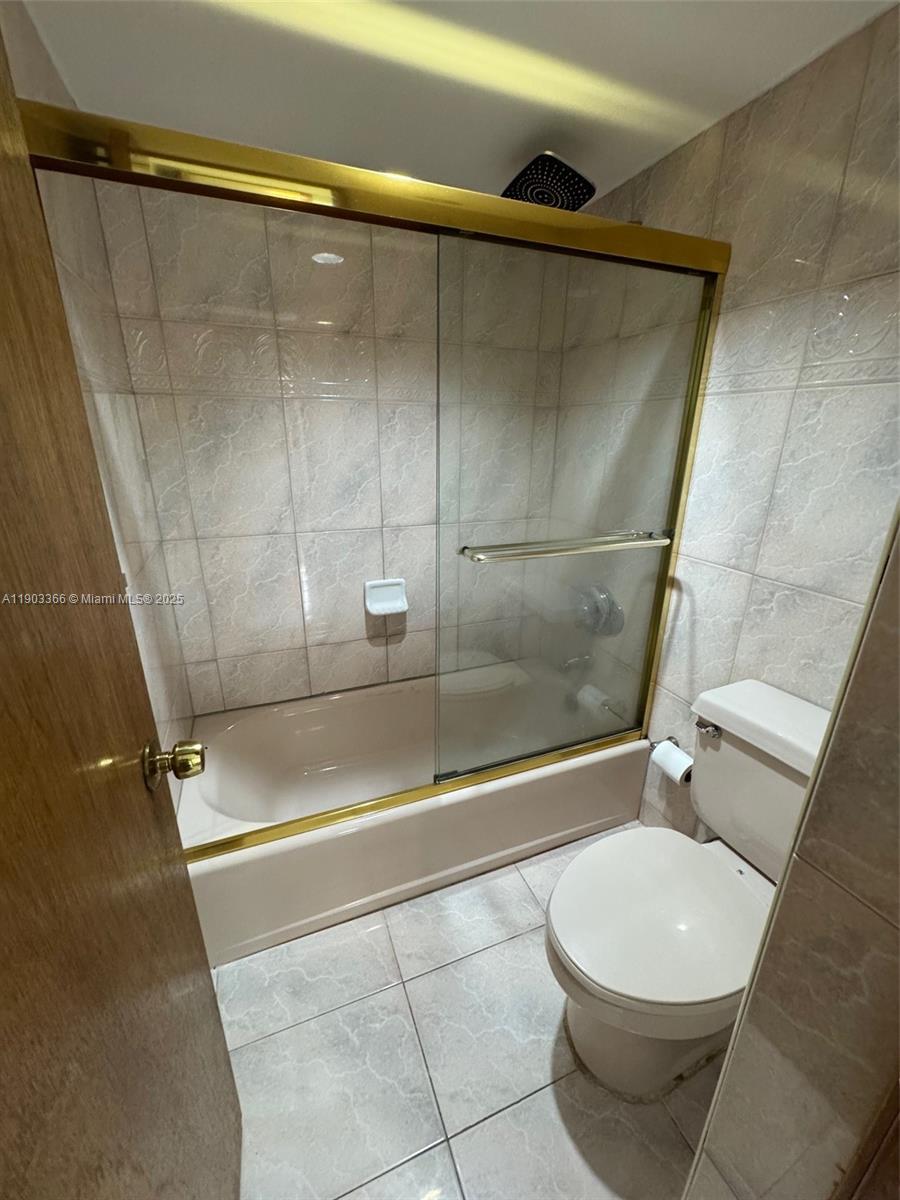 THE TERRACES CONDO PH II - Residential Lease