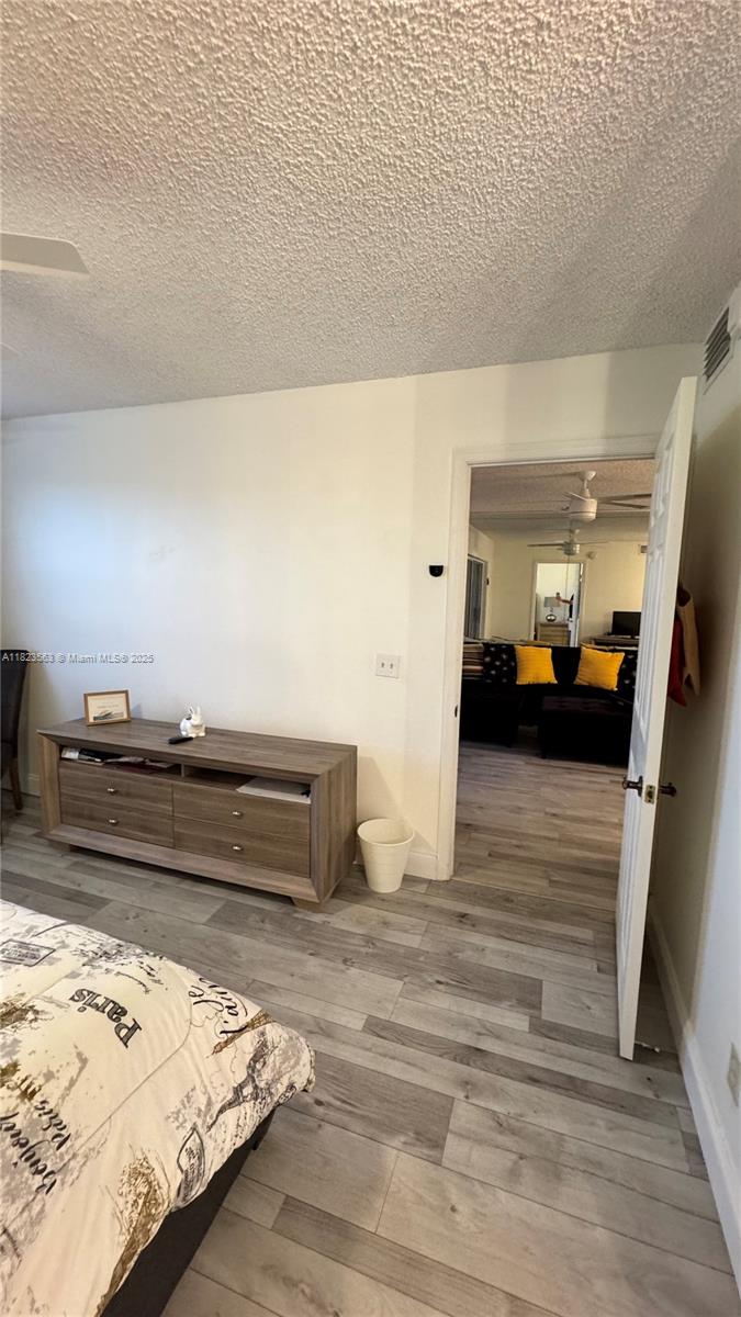 SUNRISE LAKES 187 CONDO - Residential