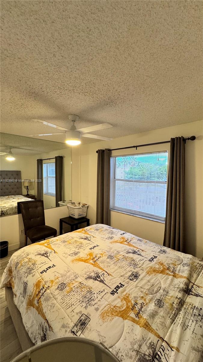 SUNRISE LAKES 187 CONDO - Residential