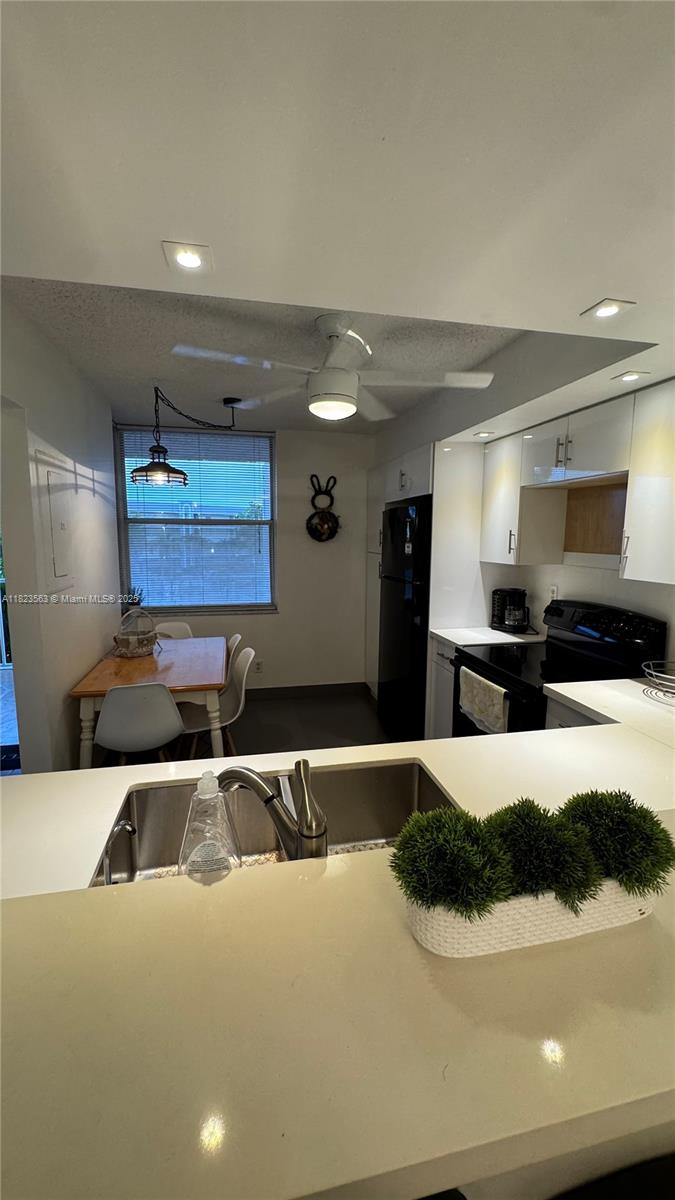 SUNRISE LAKES 187 CONDO - Residential