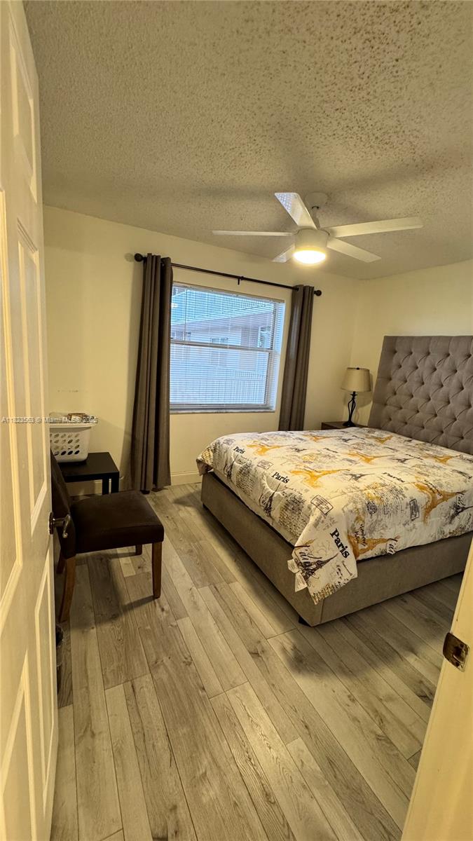 SUNRISE LAKES 187 CONDO - Residential