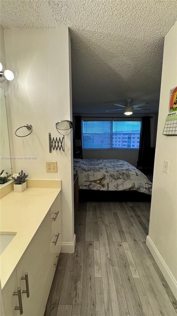 SUNRISE LAKES 187 CONDO - Residential