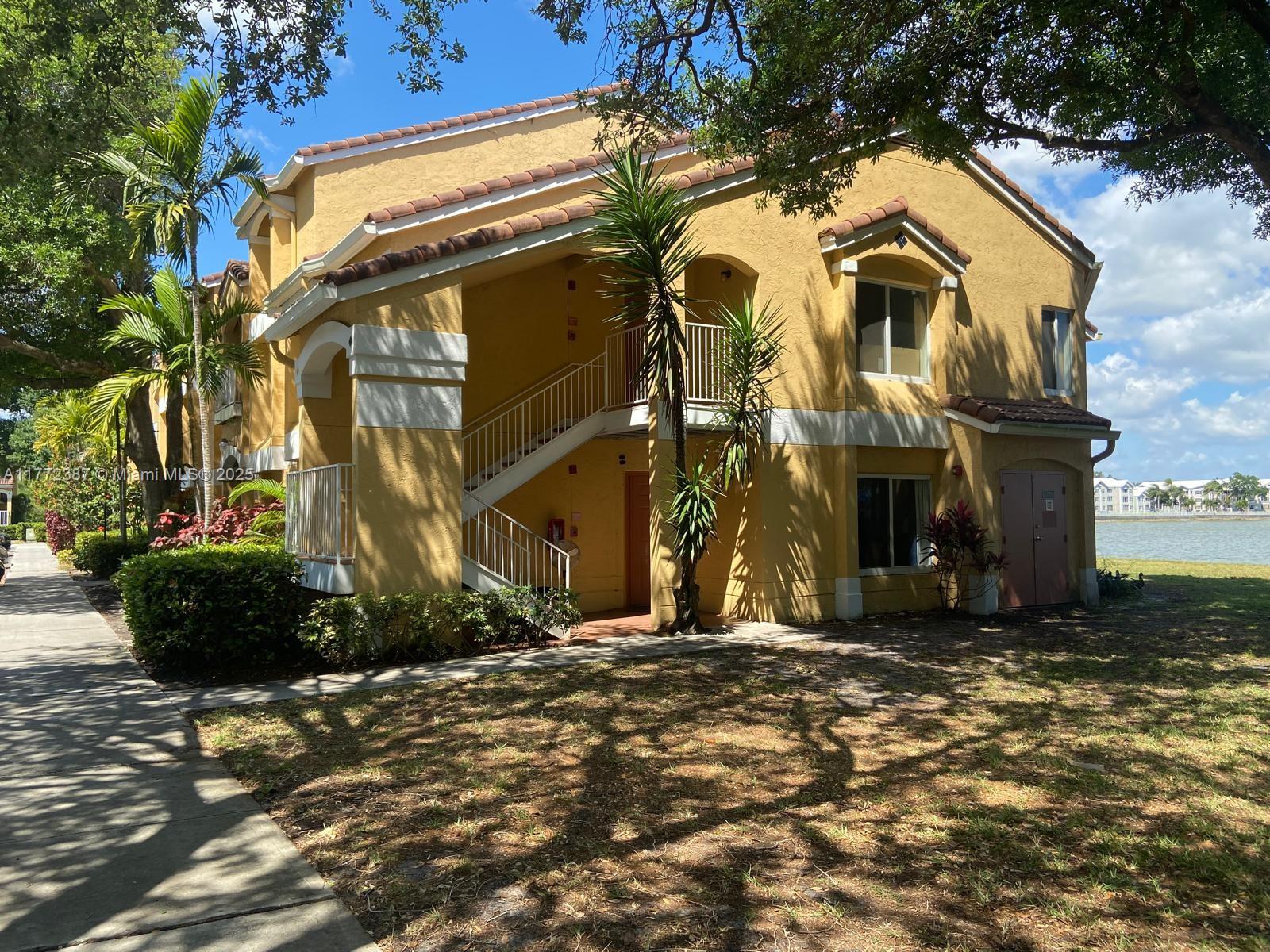 Property for Sale at Address Not Disclosed, Oakland Park, Miami-Dade County, Florida - Bedrooms: 2 
Bathrooms: 2  - $279,500
