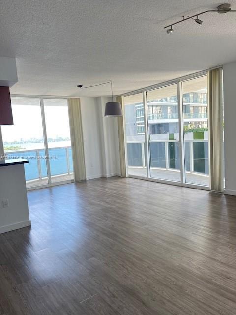601 NE 23rd St 1003