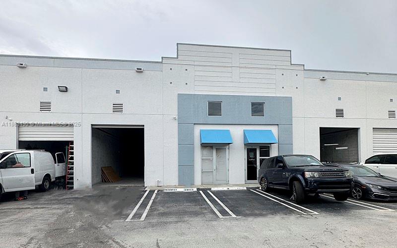 Warehouse minutes from the Palmetto Expressway, next to Miami International Airport Cargo Hub, and a short drive to downtown Miami. around 300 SF of Office space with Air Conditioner, 20' Ceiling, Mezzanine with stairs , Bathroom, 2 assigned parking, and visitor parking. HOA includes exterior insurance, water, and common area maintenance.