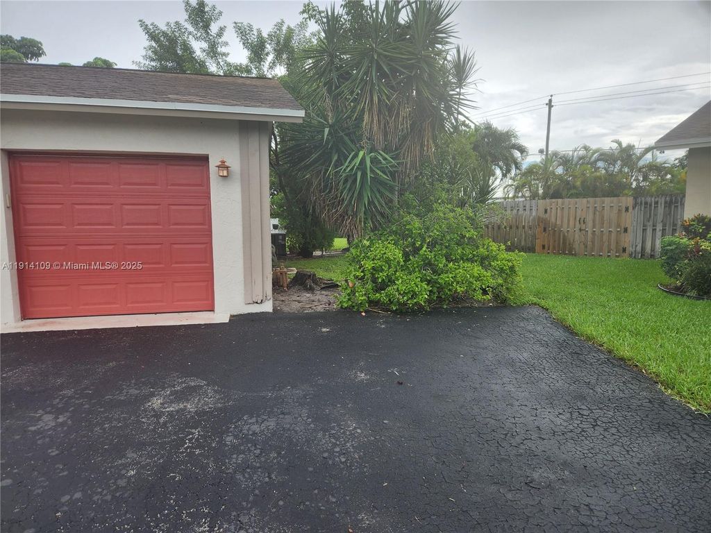 Photo of 2862 NW 108th Ave, Sunrise, FL 33322 (MLS # A11914109)