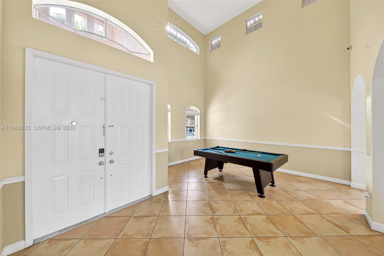 KENDALL COUNTRY ESTATES - Residential