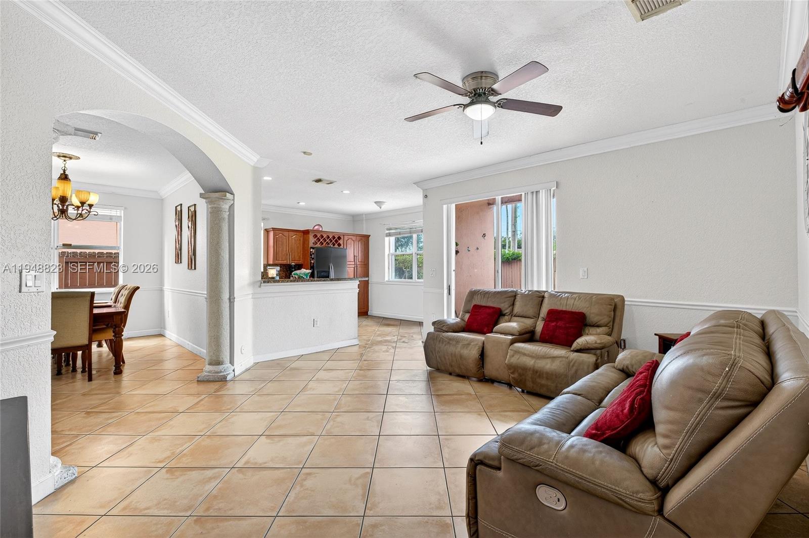 KENDALL COUNTRY ESTATES - Residential