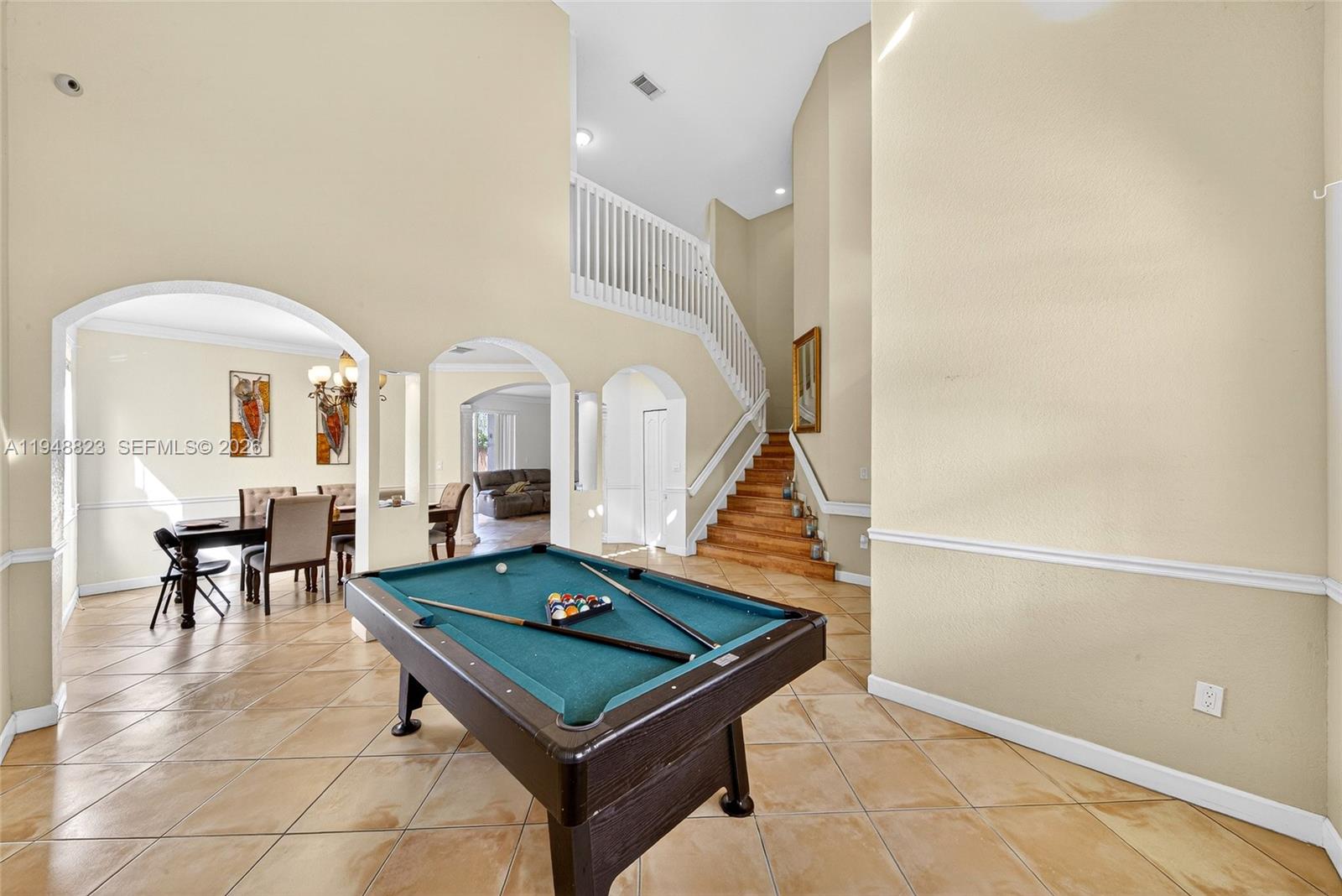 KENDALL COUNTRY ESTATES - Residential