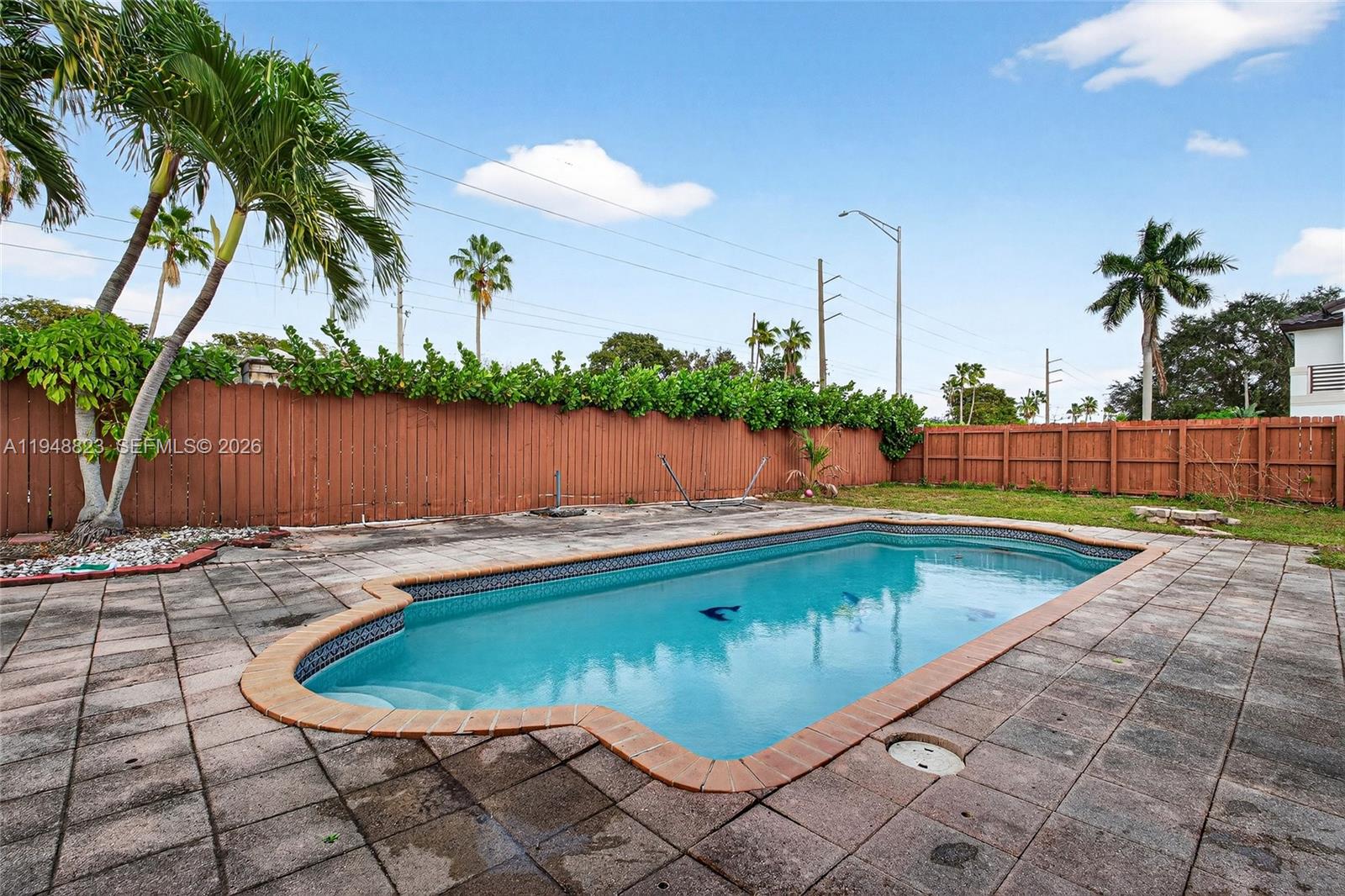 KENDALL COUNTRY ESTATES - Residential