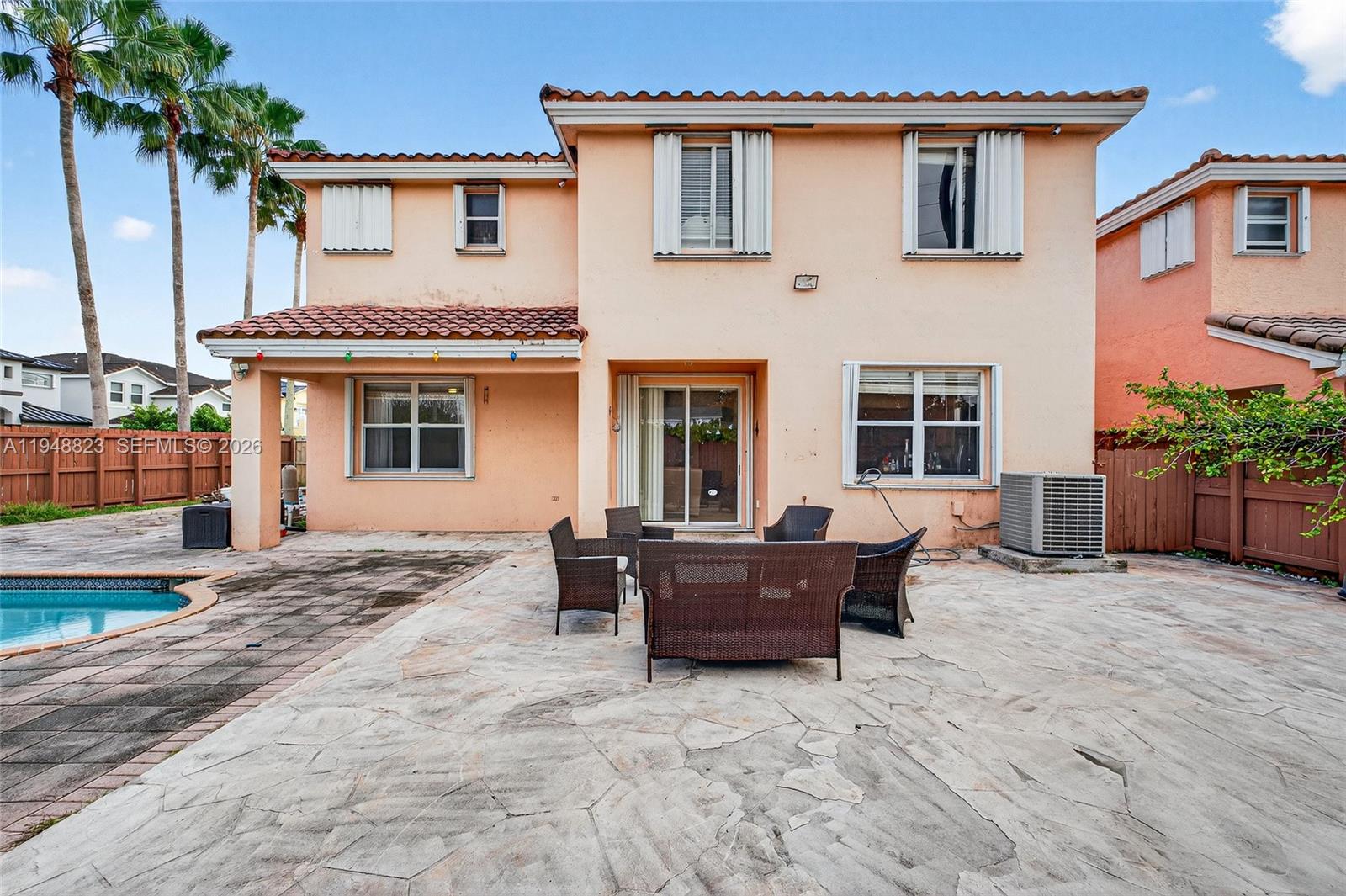 KENDALL COUNTRY ESTATES - Residential