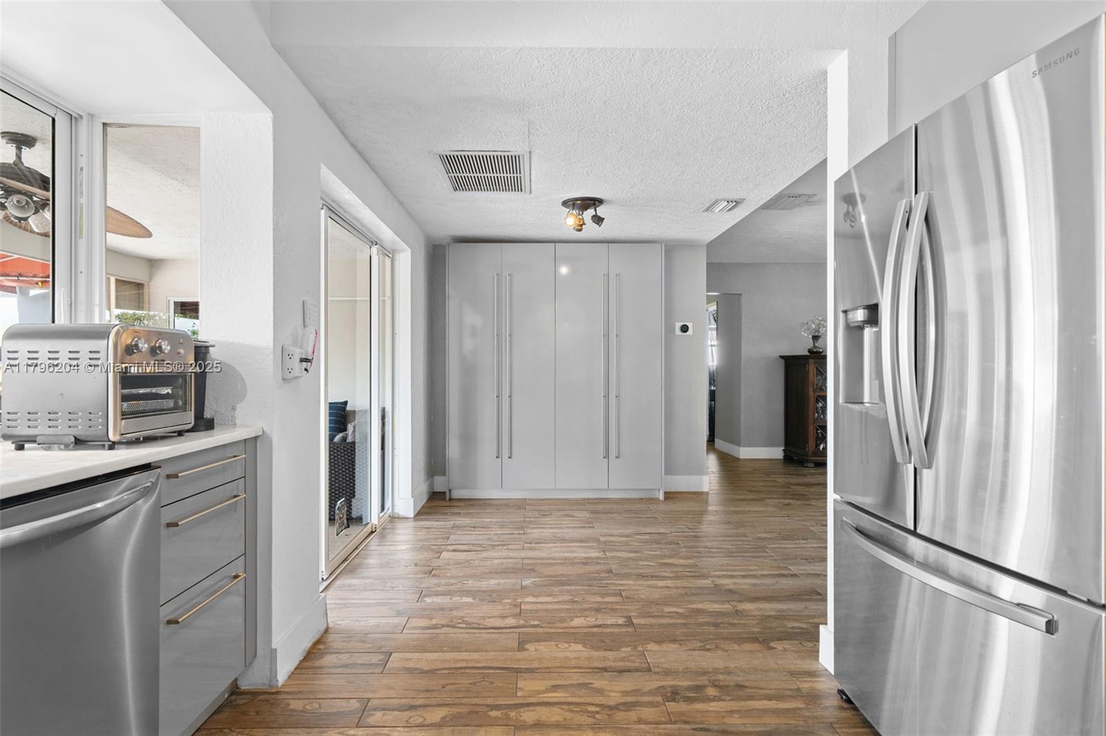 HOLLYWOOD HILLS 1965 - Residential