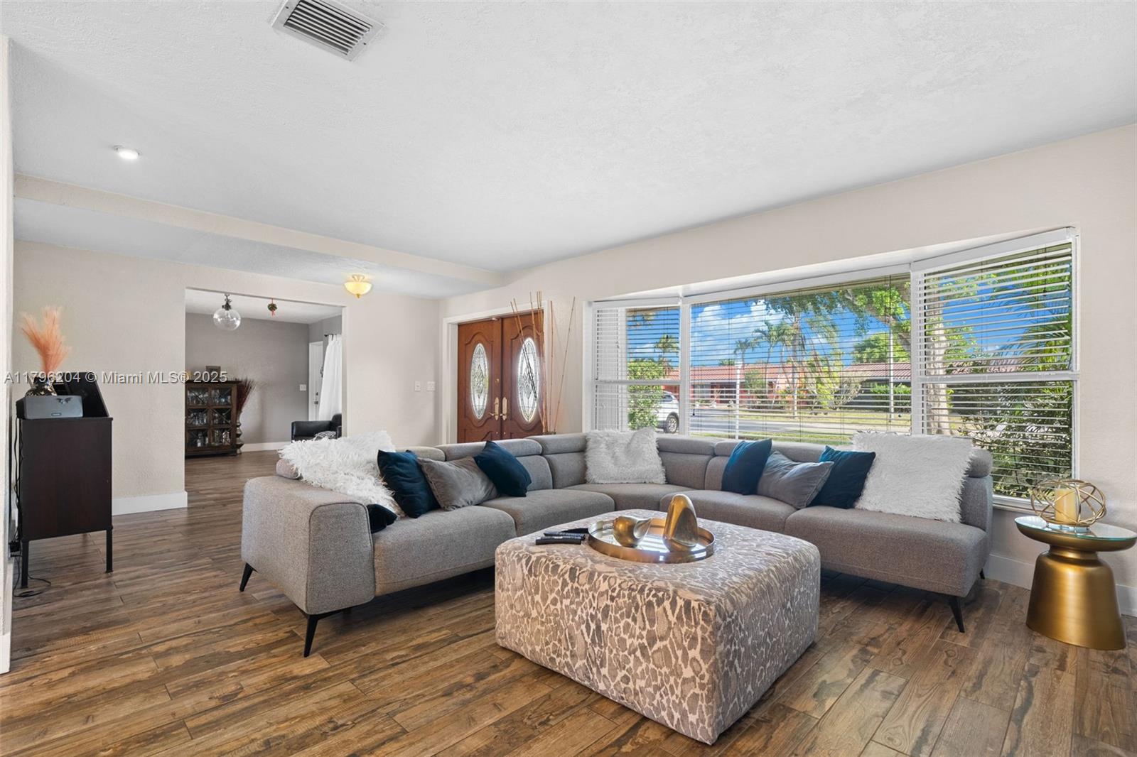 HOLLYWOOD HILLS 1965 - Residential