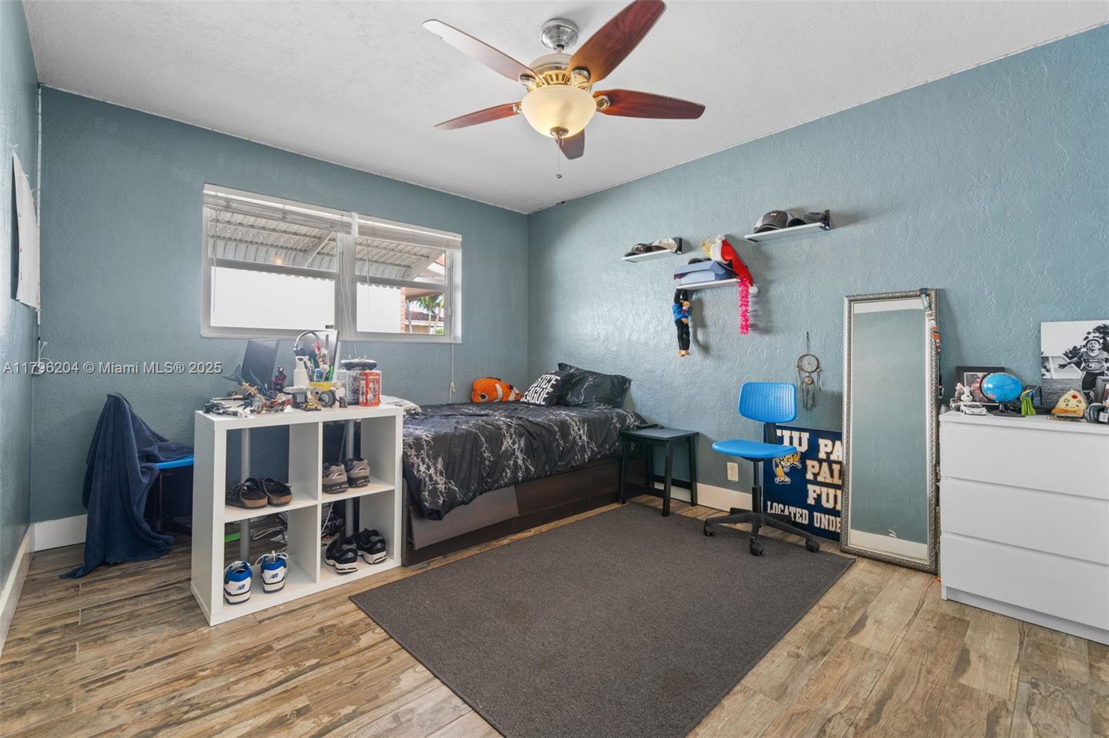 HOLLYWOOD HILLS 1965 - Residential