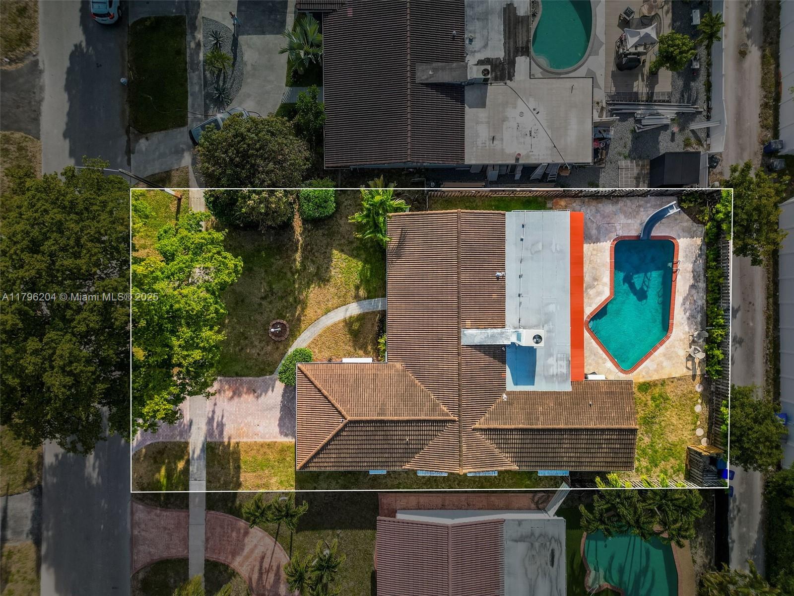 HOLLYWOOD HILLS 1965 - Residential