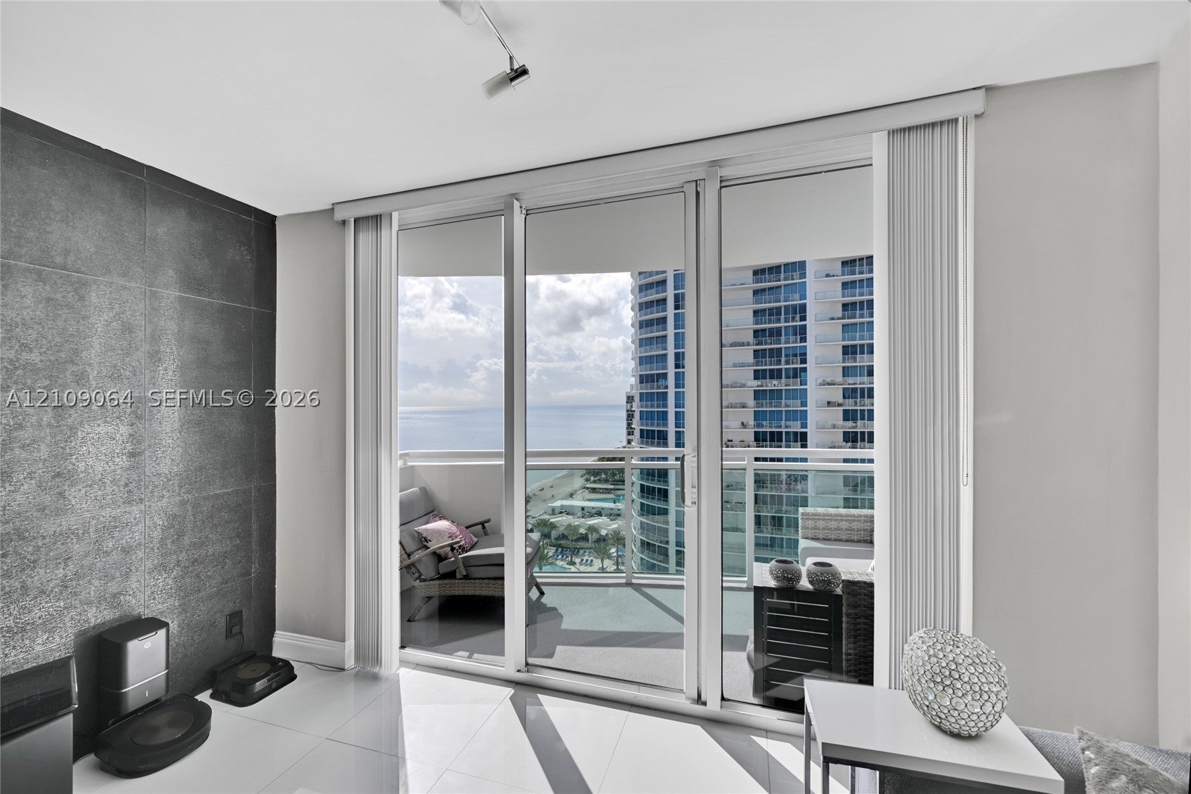 3001 S Ocean Dr 1513