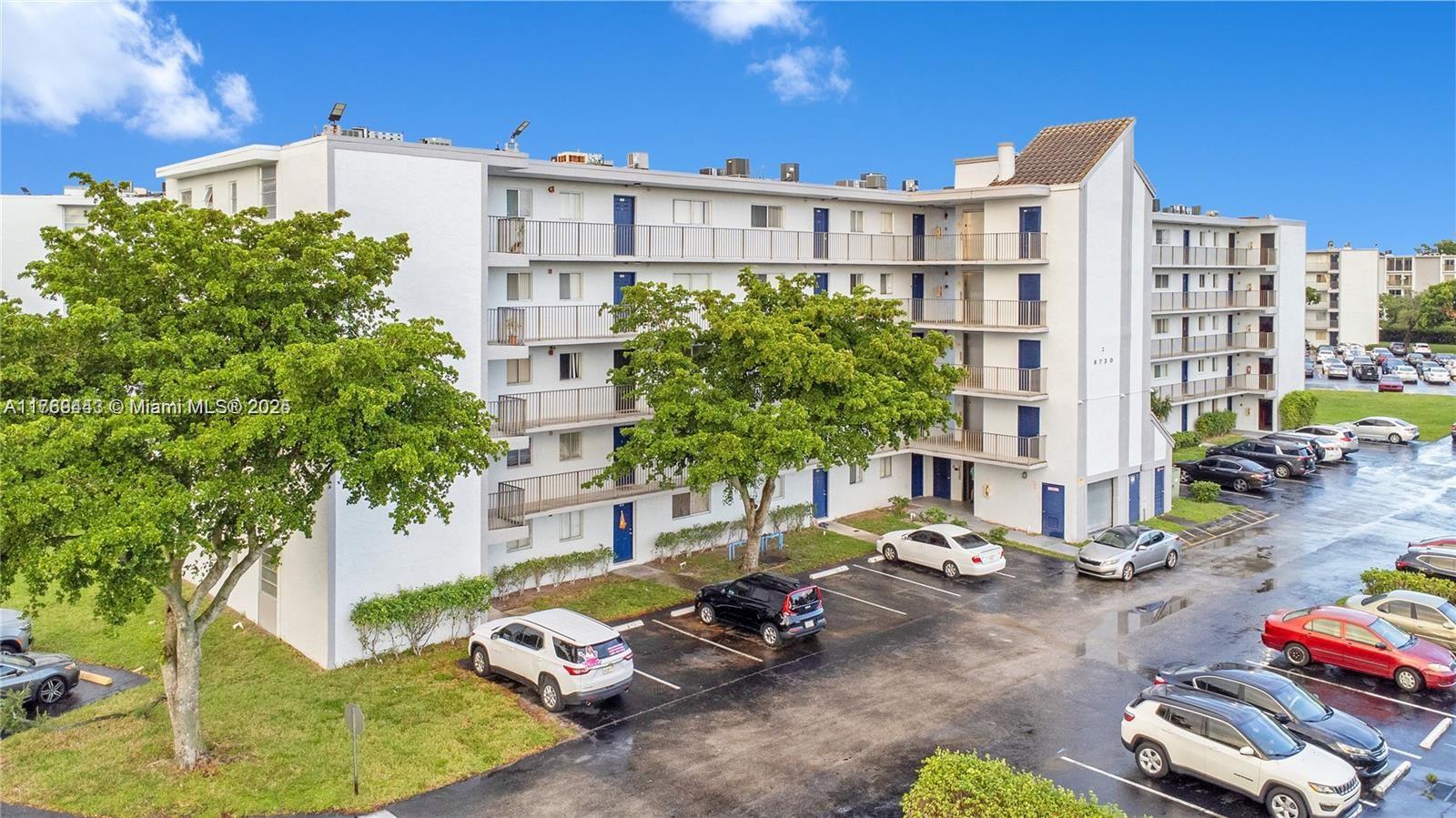 LAKESHORE AT UNIVERSITY P - Residential