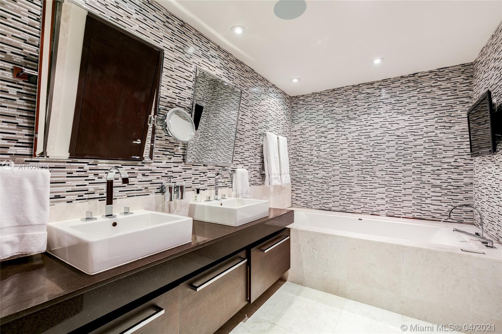 JADE OCEAN CONDO - Residential