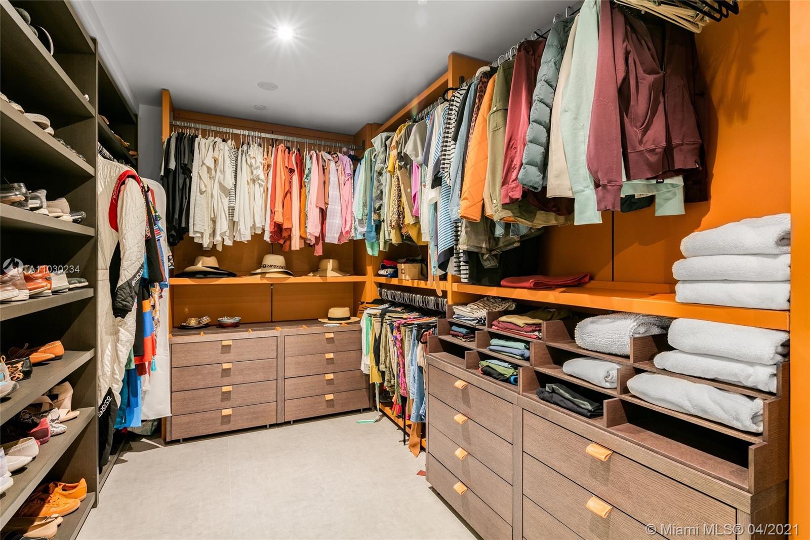 JADE OCEAN CONDO - Residential