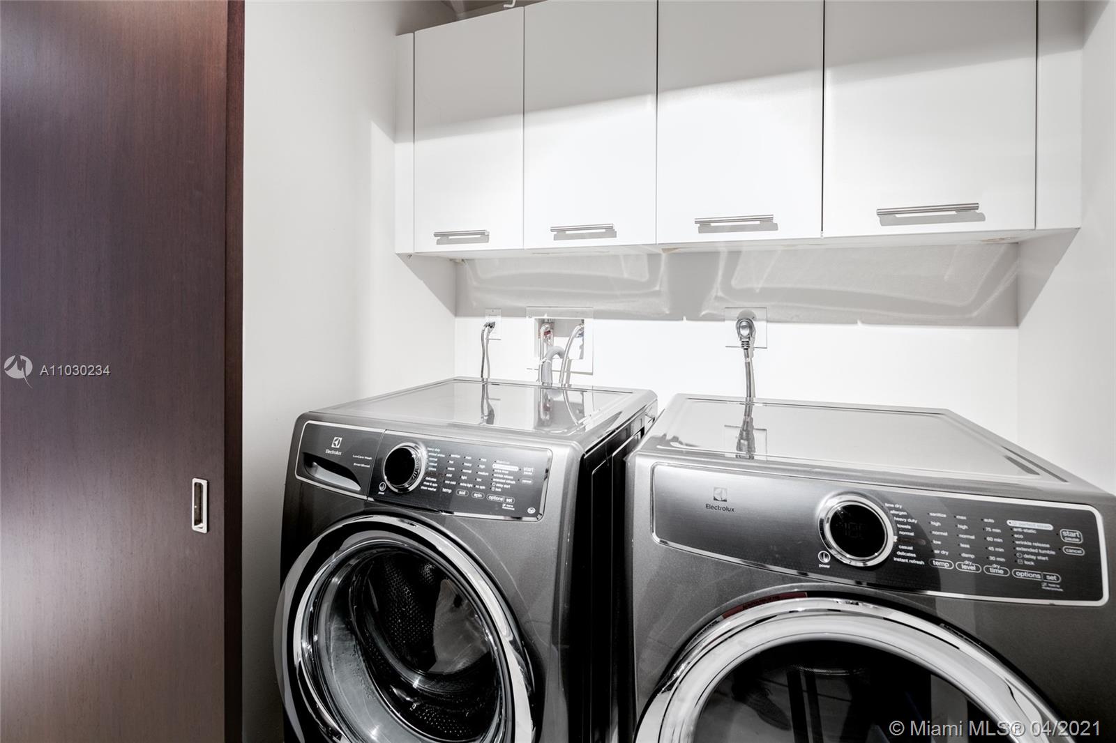 JADE OCEAN CONDO - Residential