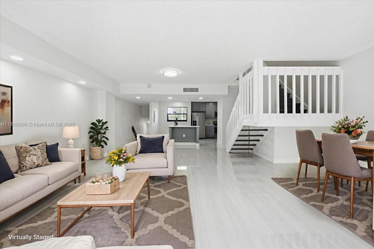 WINDSONG LAKES CONDO - Residential Lease