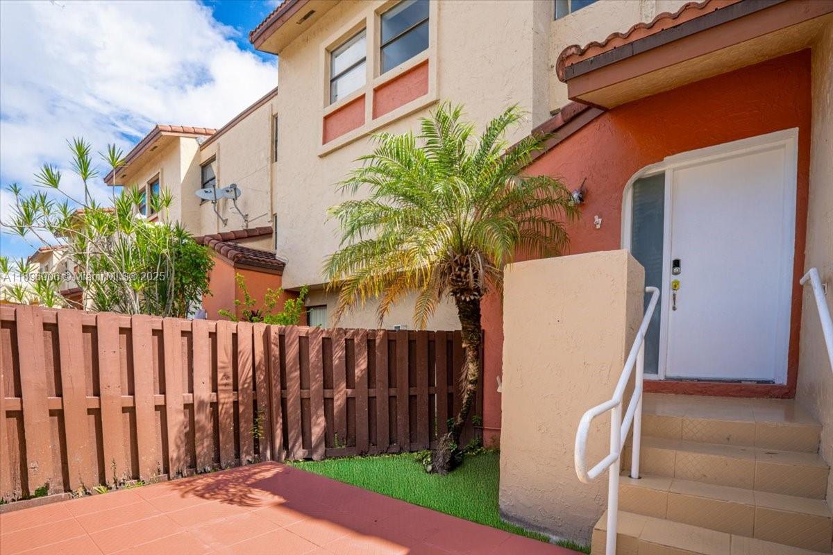 WINDSONG LAKES CONDO - Residential Lease