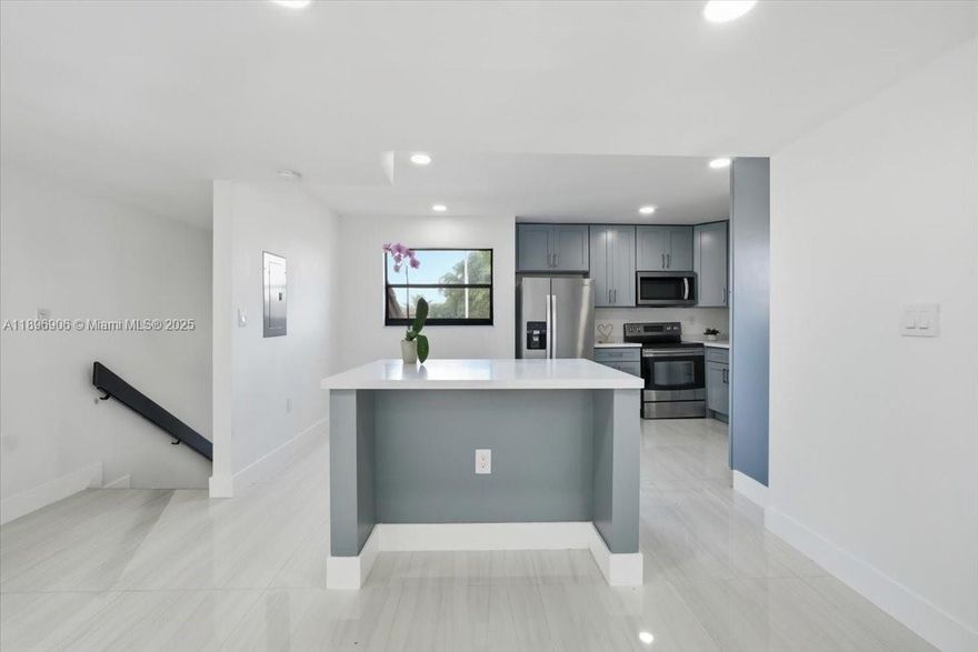 Stunning Villa, ELEGANTLY REMODELED with open floor plan layout for a beautiful family. Porcelain floors throughout the unit, new kitchen and bathrooms to welcome the new tenants. Three spacious bedrooms and 2.5 bathrooms on second floor, half bathroom on first floor. Property has lots of natural light in addition to a huge balcony with beautiful lake view. Community has club house and tennis courts for family enjoyment. Easy to show