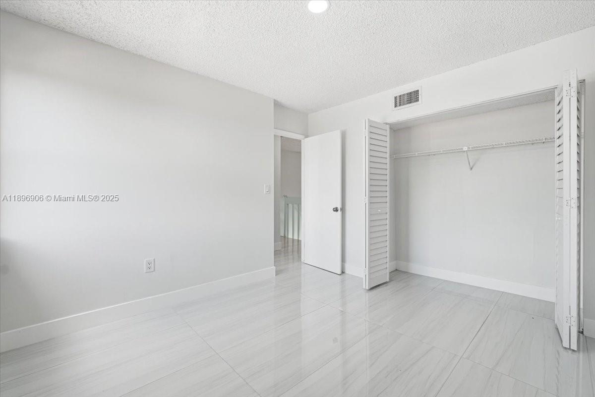 WINDSONG LAKES CONDO - Residential Lease