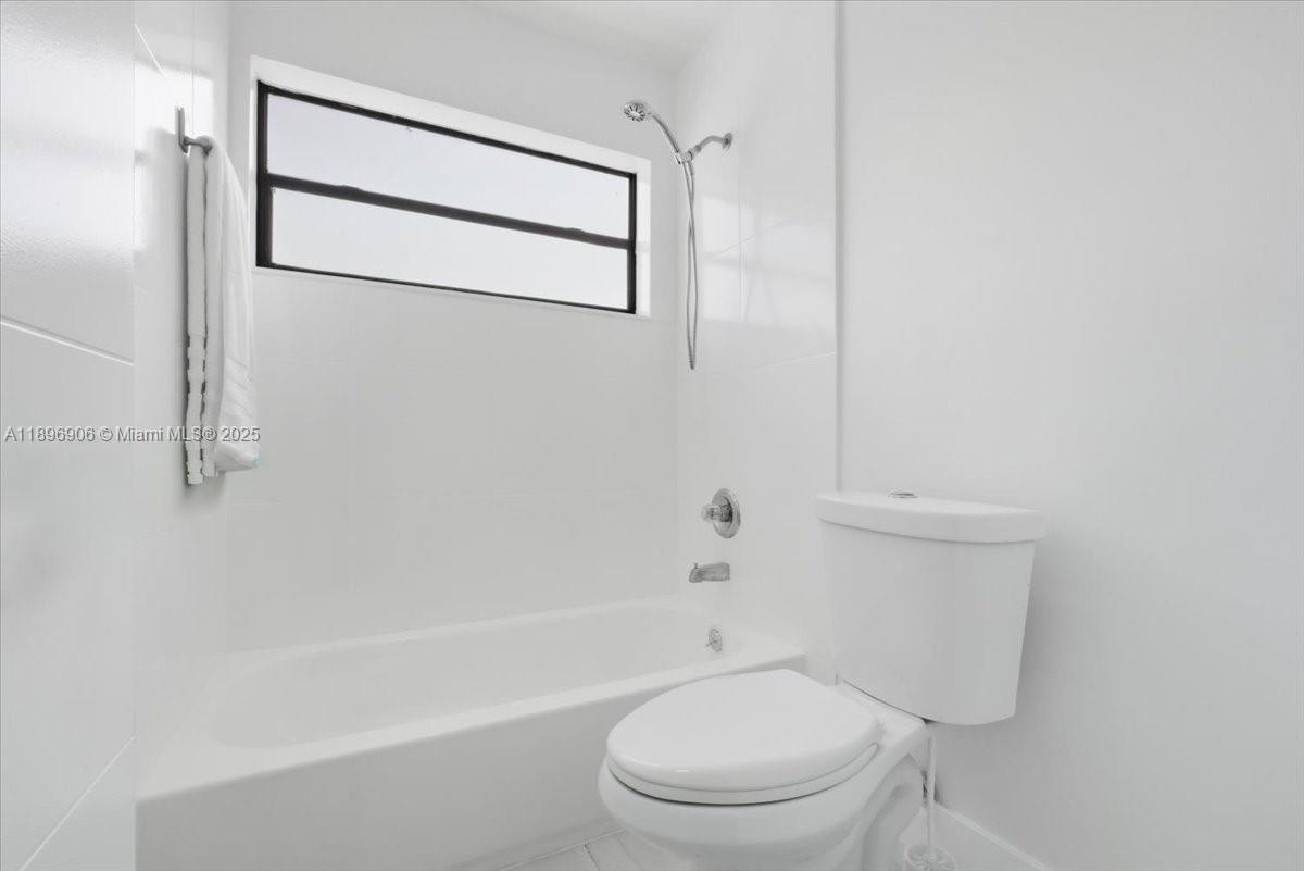WINDSONG LAKES CONDO - Residential Lease