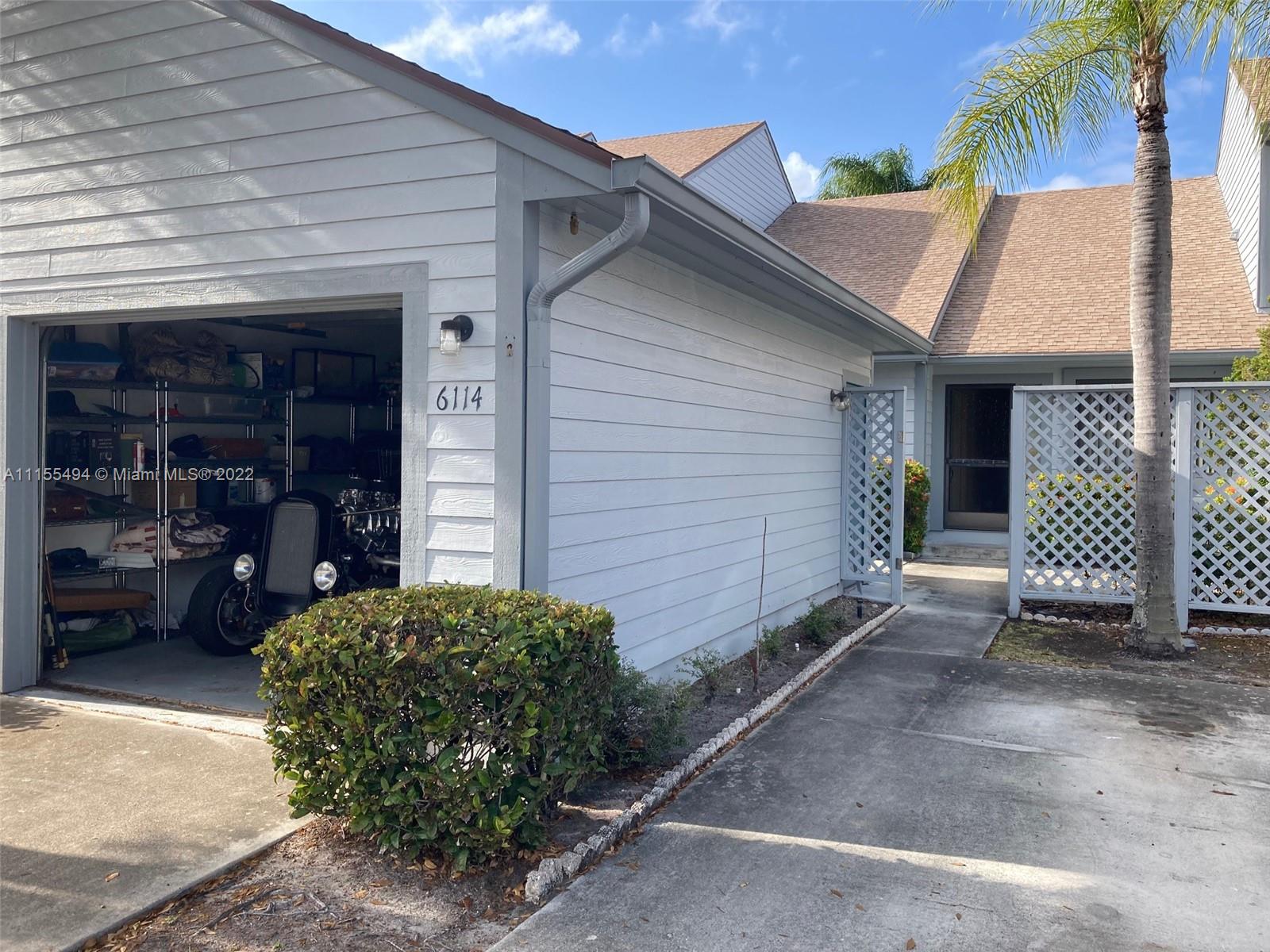 2 bedroom, 2 bath one story villa. Large detached one car garage. Beautiful golf and lake views. Sip your morning coffee at your screened porch directly at the golf course. Laundry and utilities room/closet. Fenced front courtyard. Enjoy 2 community pools, hot tub and tennis. Golf memberships are available. Close to the beaches, restaurants.
