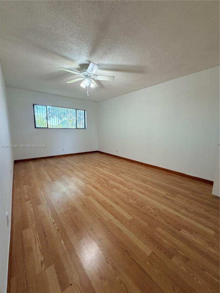 TIVOLI TRACE CONDO NO 5 - Residential
